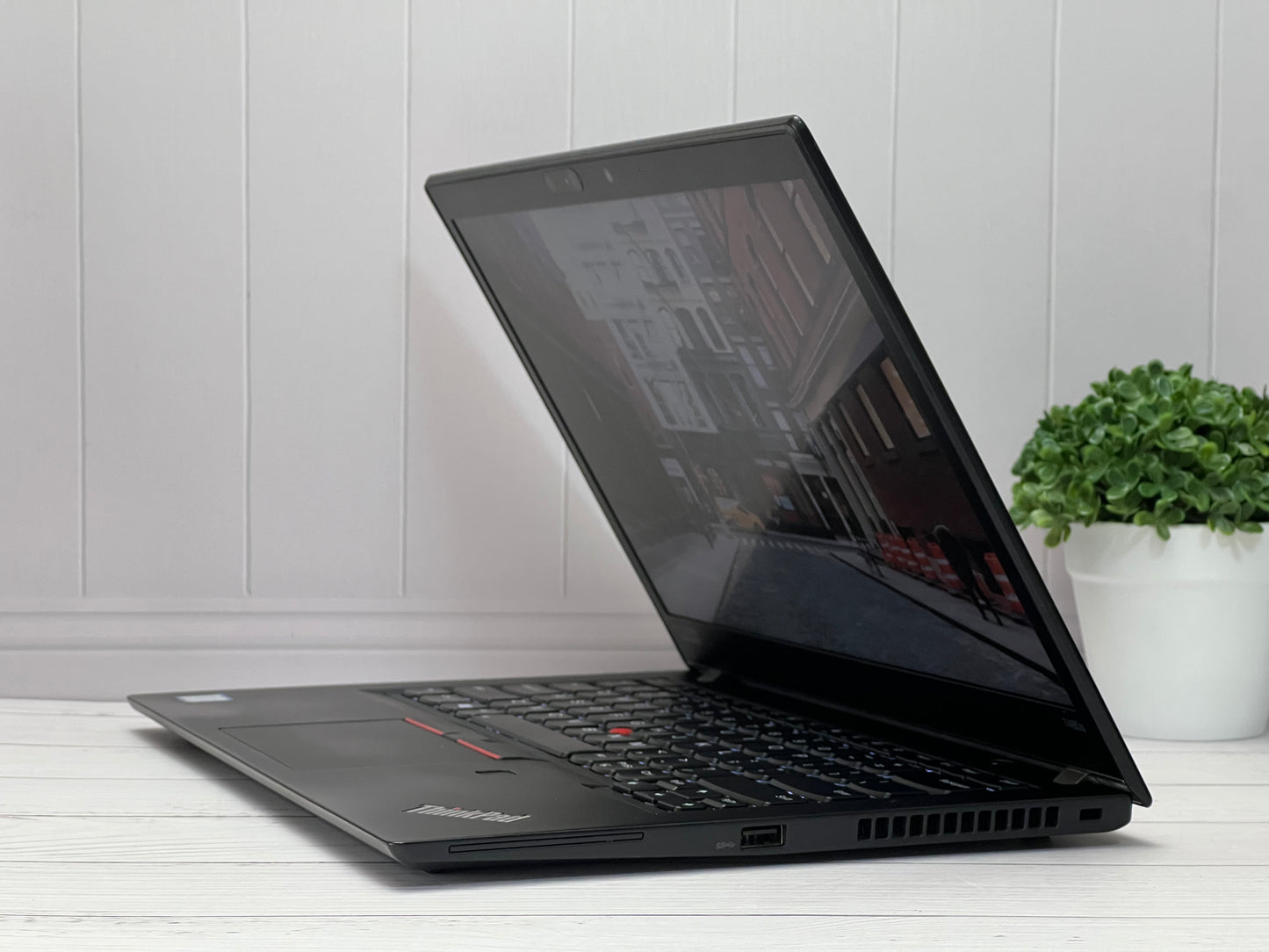 Laptop Lenovo ThinkPad T480 | Core i5 8va Gen | 16GB RAM | SSD 256GB Pantalla 14"