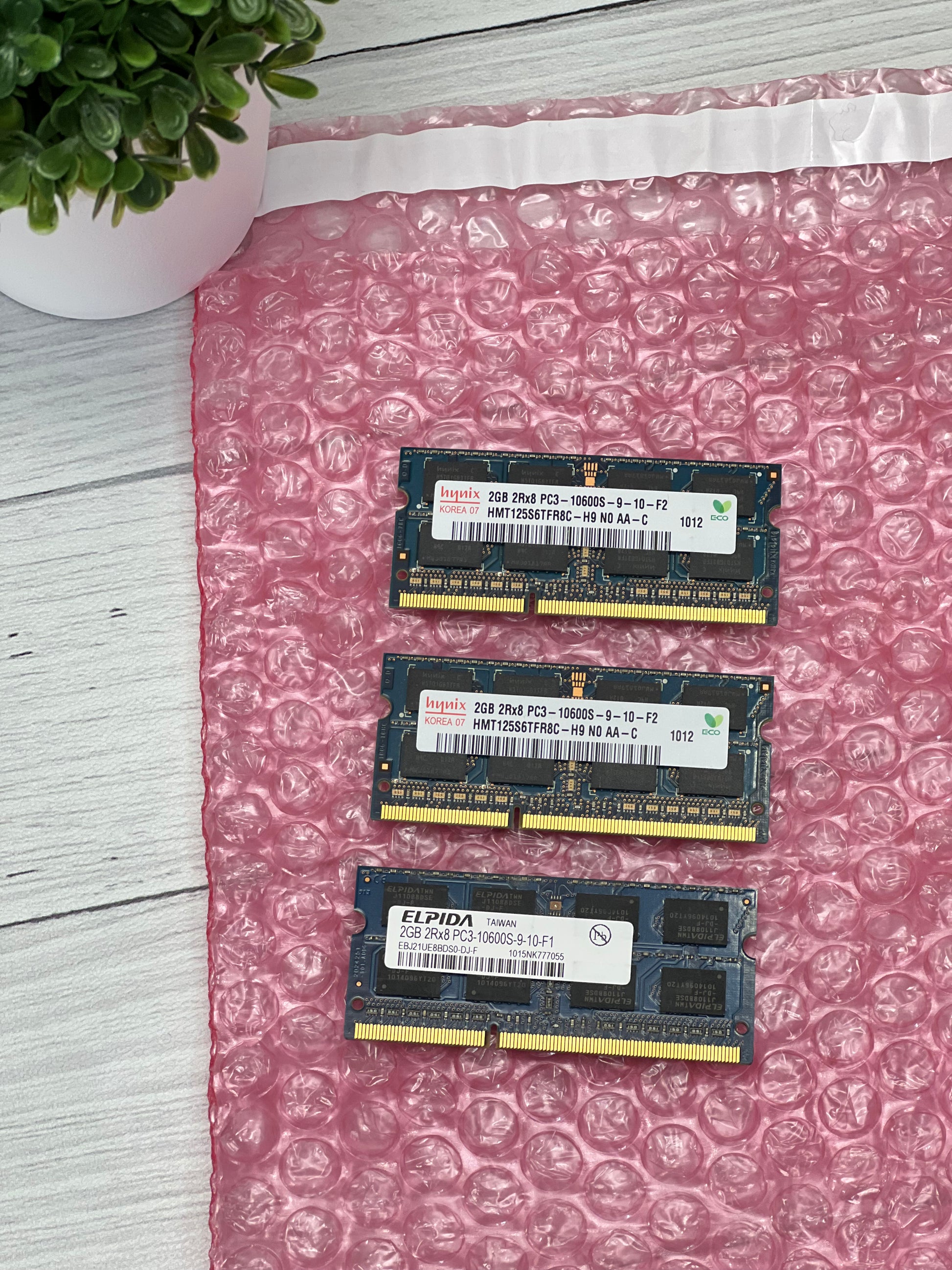 Memoria RAM DDR3 2GB Sodimm 1333Mhz PC3-10600S Para Laptop o AIO