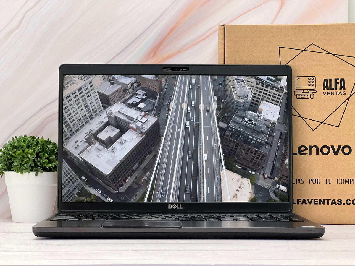 Laptop Dell Latitude 5500 Core i5 8va gen SSD 1TB 16GB RAM Teclado Numerico 15.6"