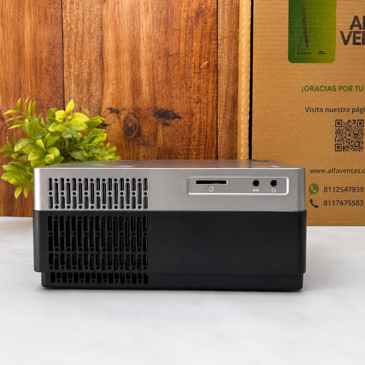 Proyector Vankyo M18 | Full HD 1080p | LED | HDMI | USB | VGA