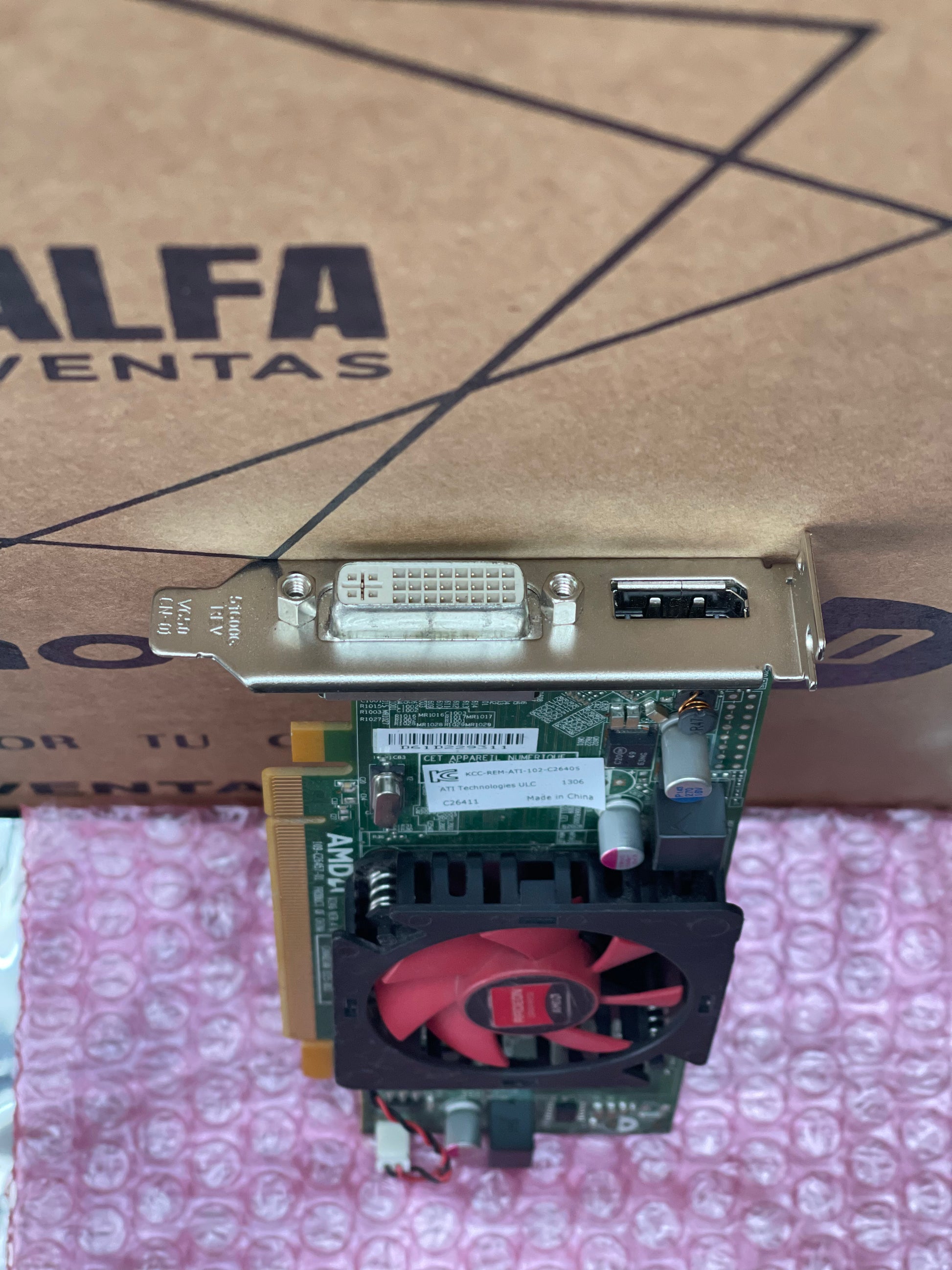 Tarjeta Gráfica AMD Radeon HD 7000 Series | 1GB | Bajo Perfil | DisplayPort / DVI