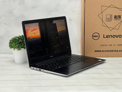 Laptop Dell Vostro 13 5370 Core i7 8va Gen | SSD 256GB | 16GB RAM | Gráficos dedicados  AMD Radeon 530 4GB