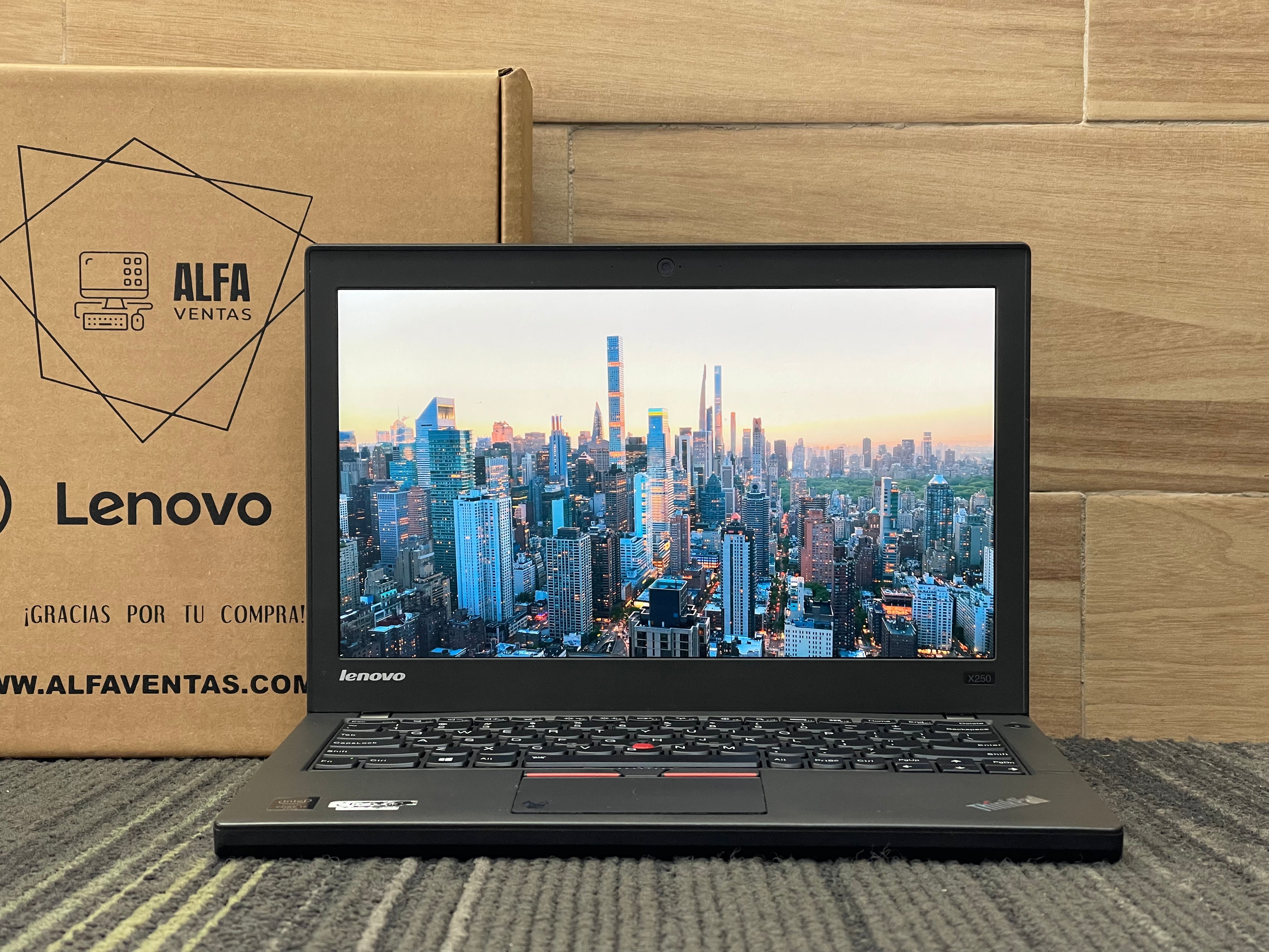 Laptop Lenovo ThinkPad x250 Core i7 5ta Gen SSD 480GB RAM 8GB DDR3