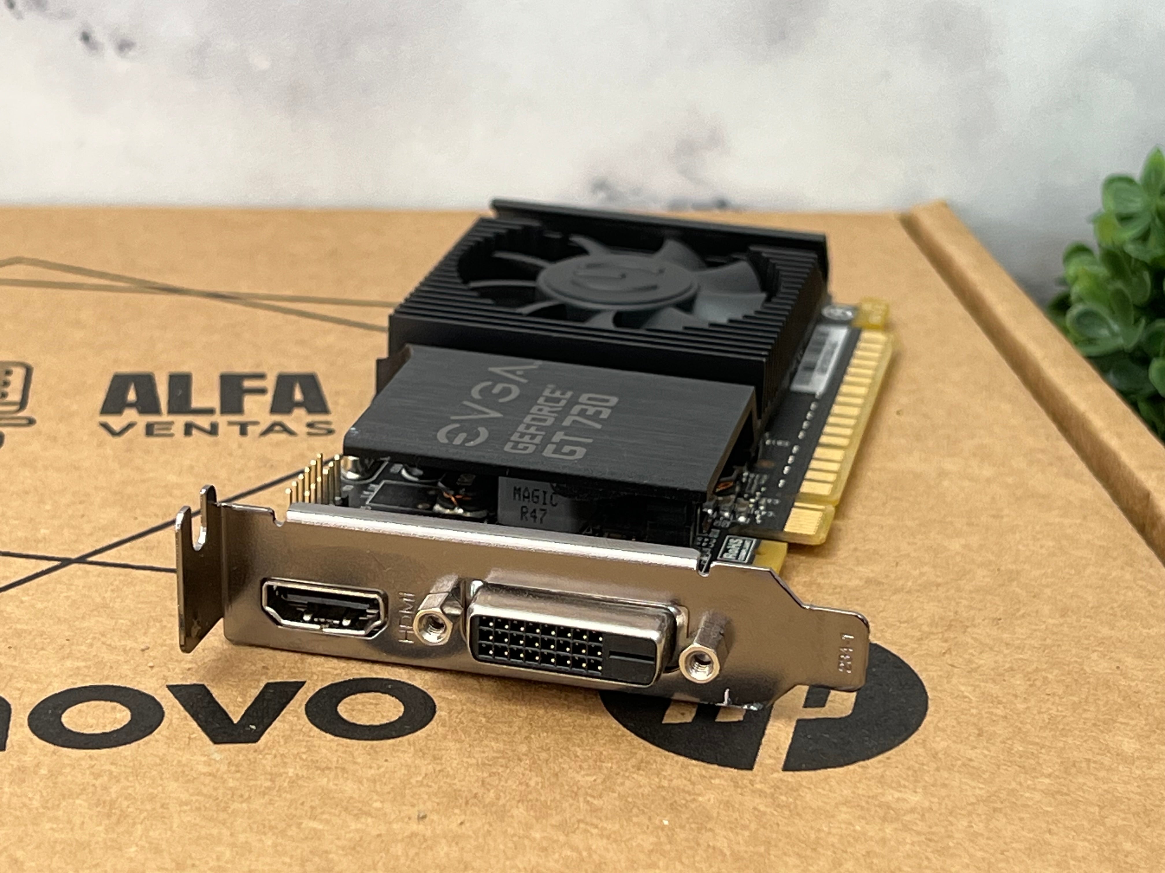 Tarjeta Gr fica NVIDIA GeForce GT 730 2GB BAJO PERFIL DVI HDMI