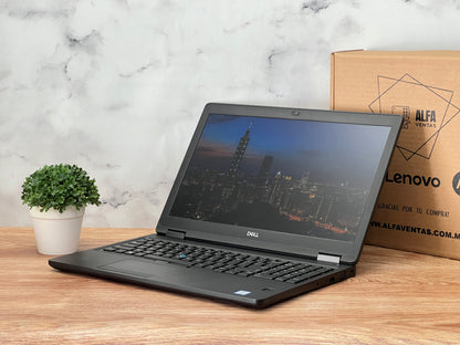 Laptop Dell Precision 3520 Core i7 7ma gen SSD 480GB 16GB RAM Pantalla 15.6" QUADRO M620 2GB Clase B