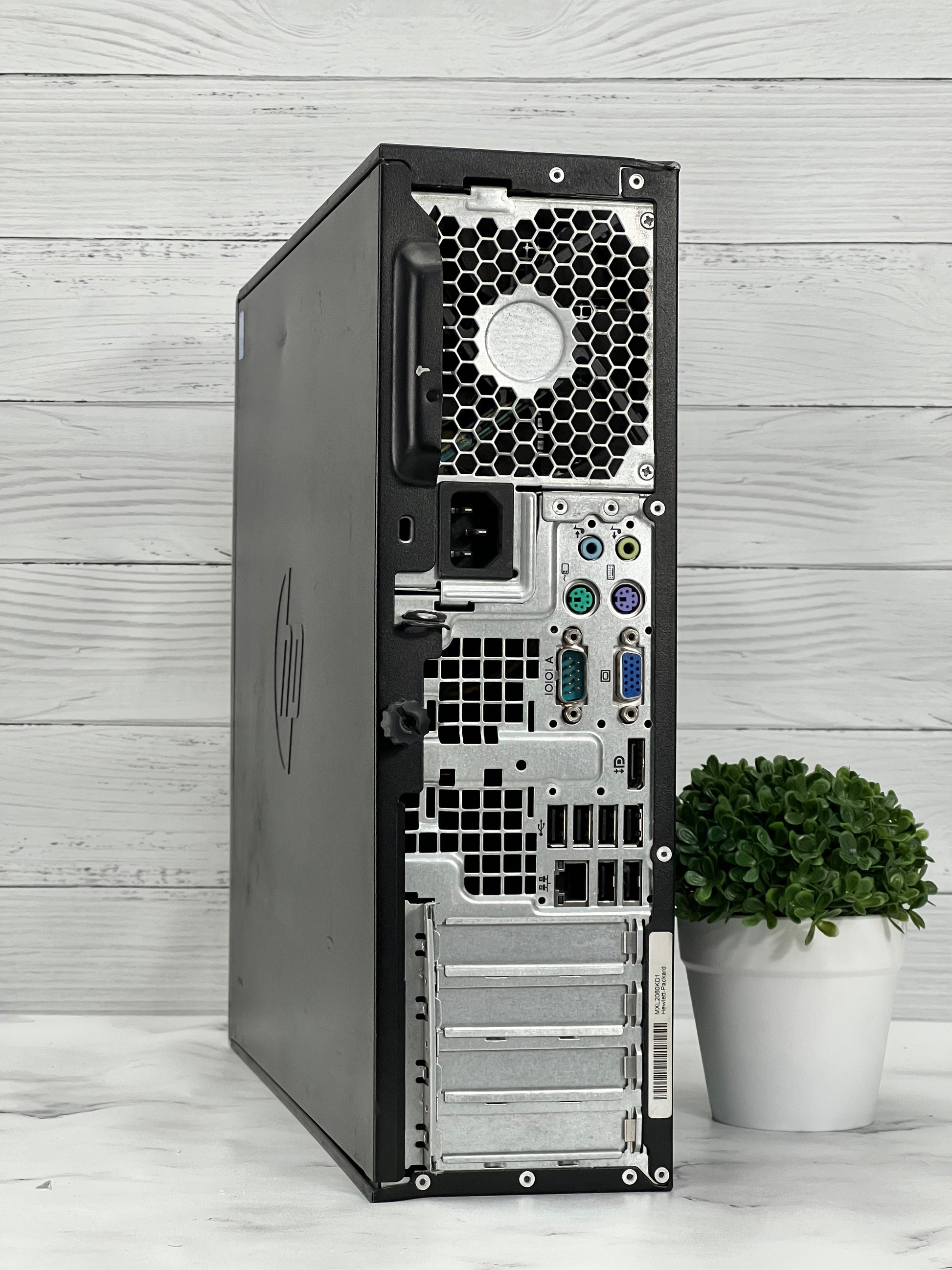 CPU HP COMPAQ 8200/6200 SFF Core i3 2da Gen SSD 120GB RAM 8GB DDR3 W10
