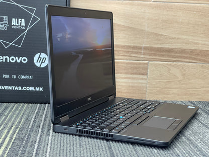 Laptop Dell Precision 3520 Core i7 7ma gen SSD 480GB 16GB RAM Pantalla 15.6" QUADRO M620 2GB Clase B