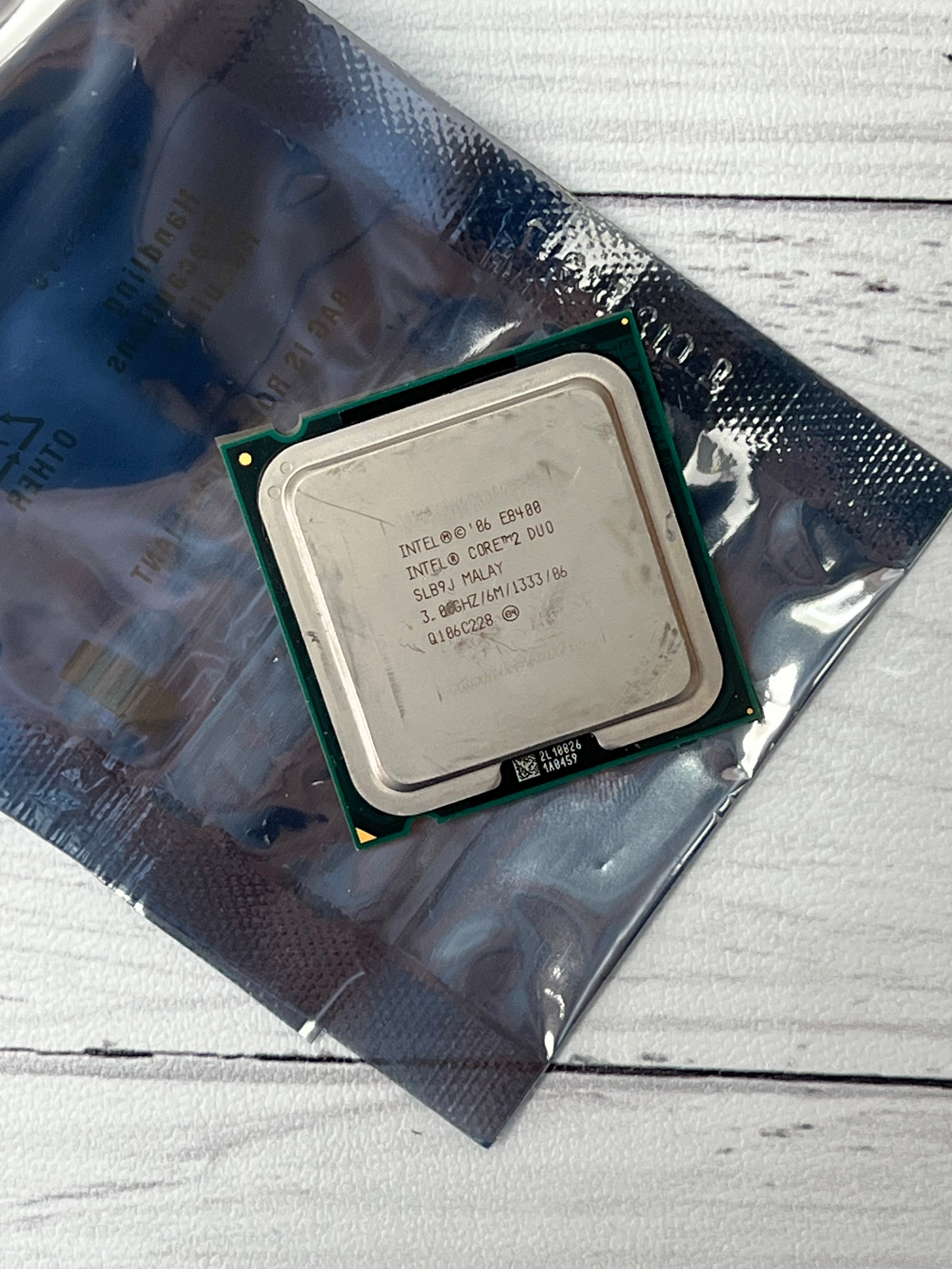 CPU E8400 SLB9J 100% GHz 6M 65W LGA775, Procador De Doble Núcleo, Muy
