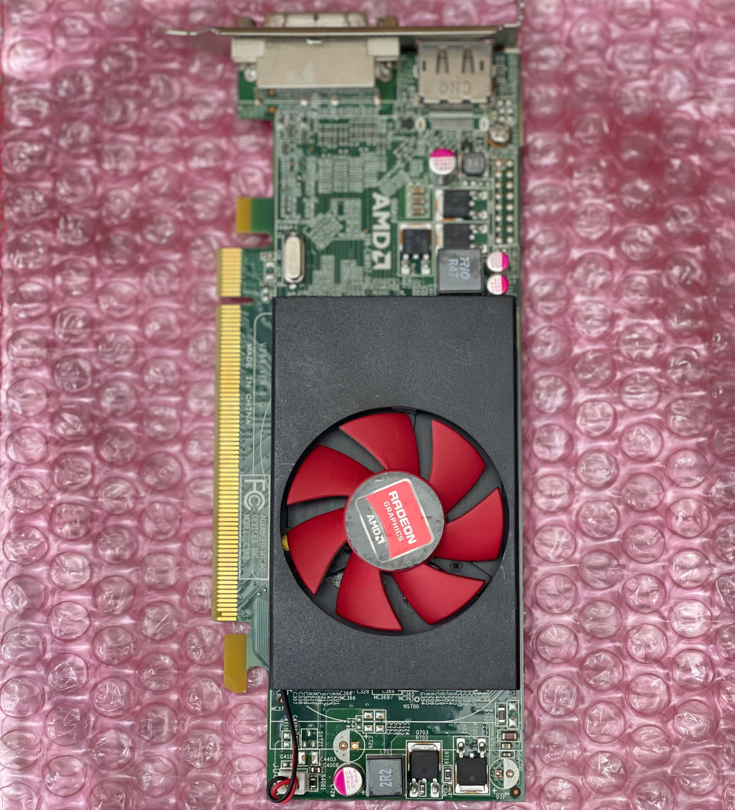 Tarjeta Gráfica AMD Radeon HD 8470 | 1GB | Bajo Perfil | DisplayPort / DVI