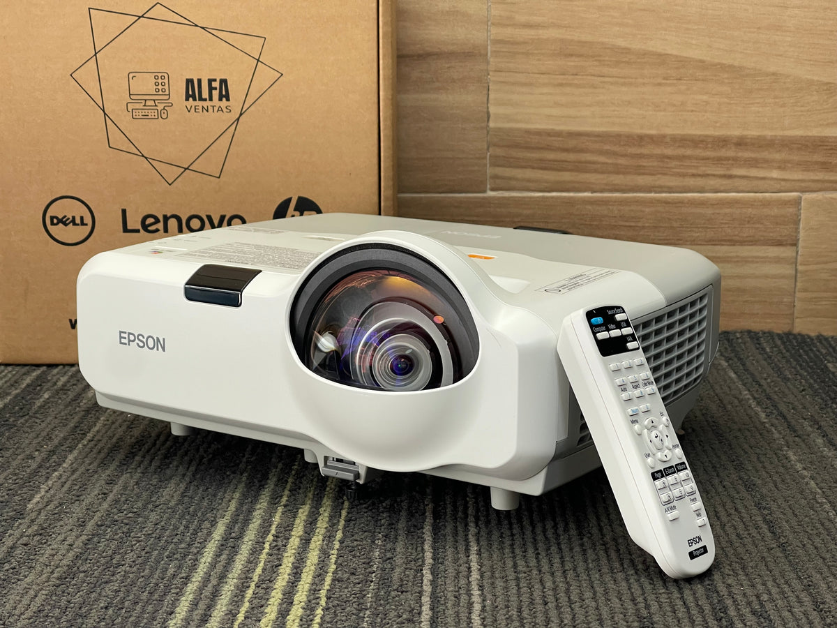 Proyector EPSON PowerLite 530 – WXGA | HDMI | LAN | 3200 lúmenes Con control