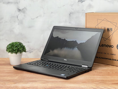 Laptop Dell Precision 3520 Core i7 7ma gen SSD 480GB 16GB RAM Pantalla 15.6" QUADRO M620 2GB Clase B