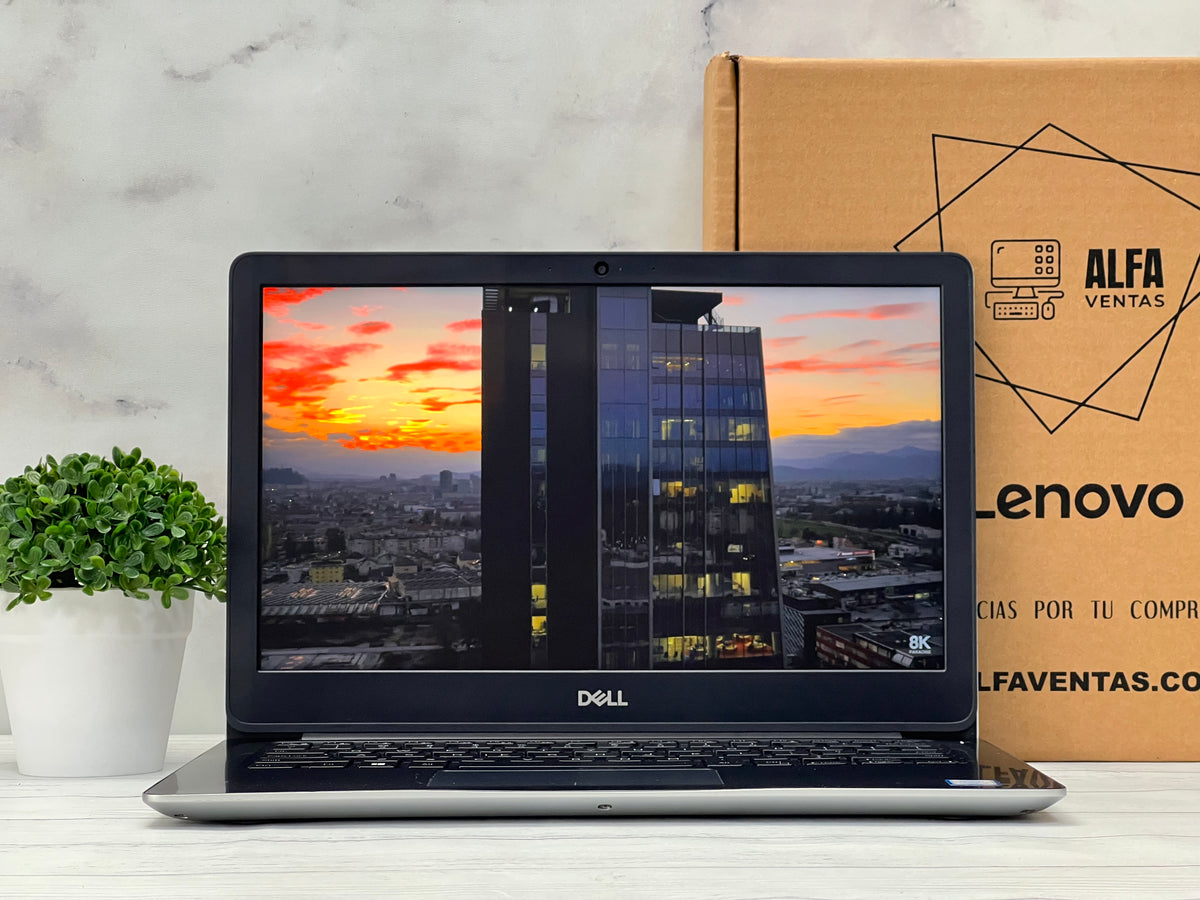 Laptop Dell Vostro 13 5370 Core i7 8va Gen | SSD 256GB | 16GB RAM | Gráficos dedicados  AMD Radeon 530 4GB
