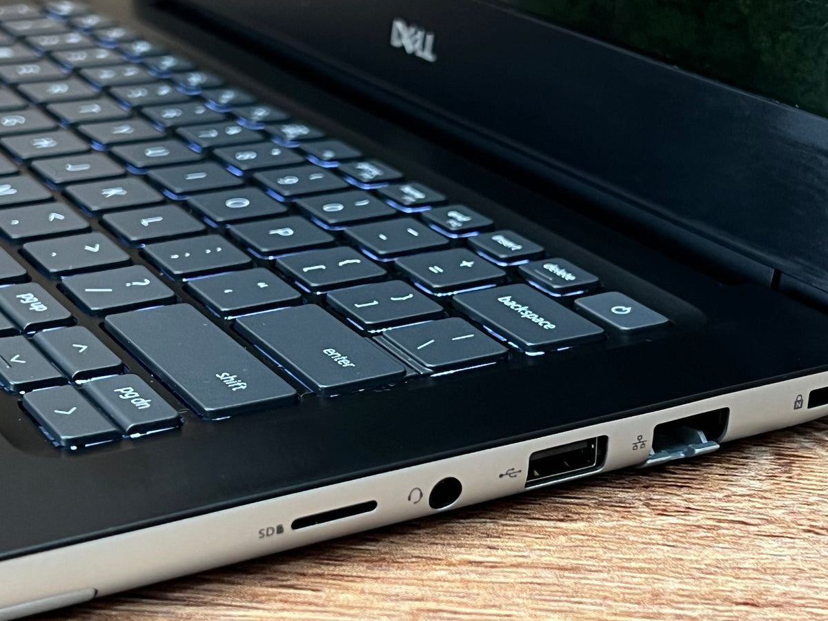Laptop Dell Vostro 5490 | Core i5 10ma Gen | SSD 240GB | 16GB RAM | Pantalla 14" | Windows 11