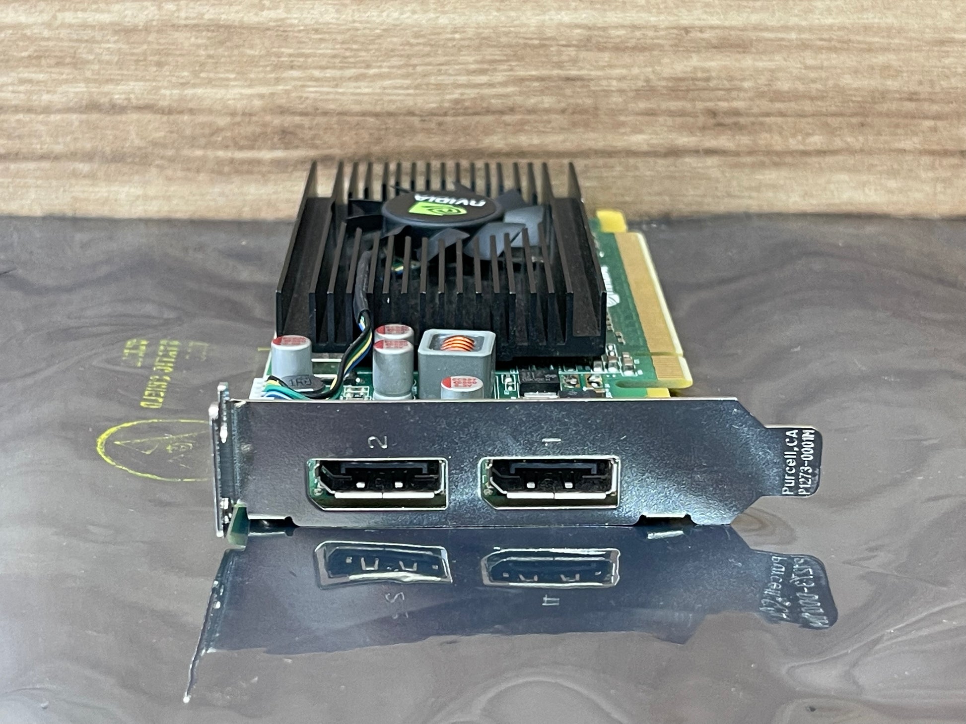 Tarjeta Gráfica NVIDIA NVS 310 512mb bajo perfil, DisplayPort x2