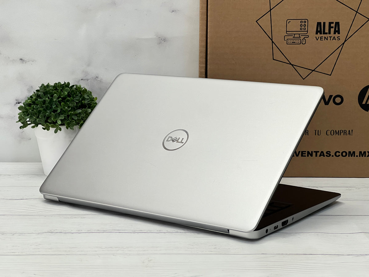 Laptop Dell Vostro 13 5370 Core i7 8va Gen | SSD 256GB | 16GB RAM | Gráficos dedicados  AMD Radeon 530 4GB